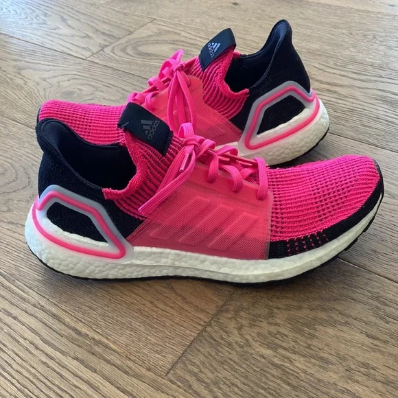 Adidas Women’s Ultra Boost 19 - Picture 3 of 6